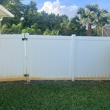 Professional-Fence-Washing-In-Port-Orange-Florida 0