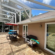 Professional-Pool-Enclosure-Cleaning-In-Port-Orange-Florida-1 5