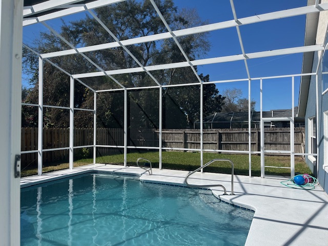 Top Quality Pool Enclosure Cleaning Project Completed In Port Orange, Florida