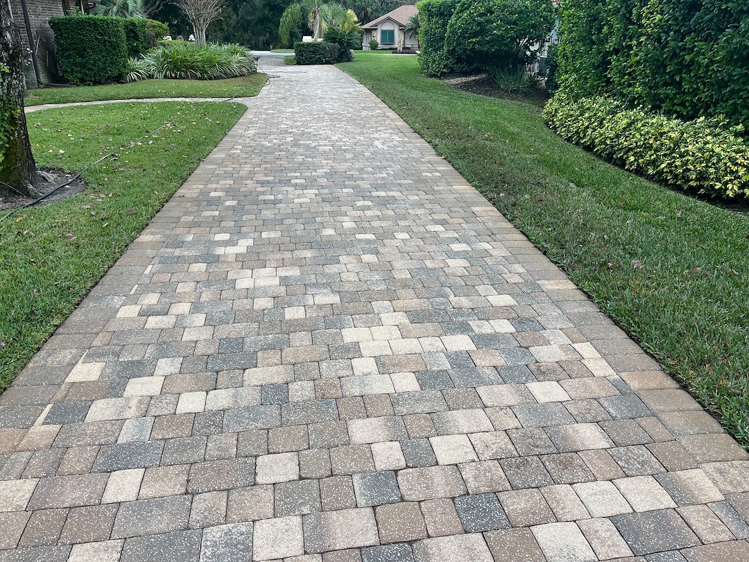 Transformational Driveway Washing in Port Orange, Florida (2)